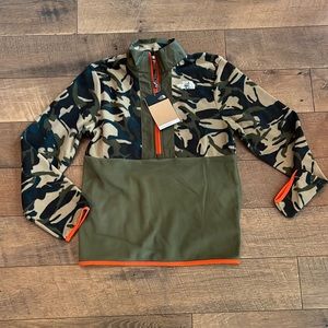 NWT Youth North Face Quarter Zip